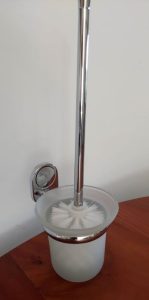 מברשת תלויה לניקוי אסלה - כרום